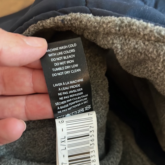 Dog cold-weather coat (multiple sizes available) - Picture 6 of 10